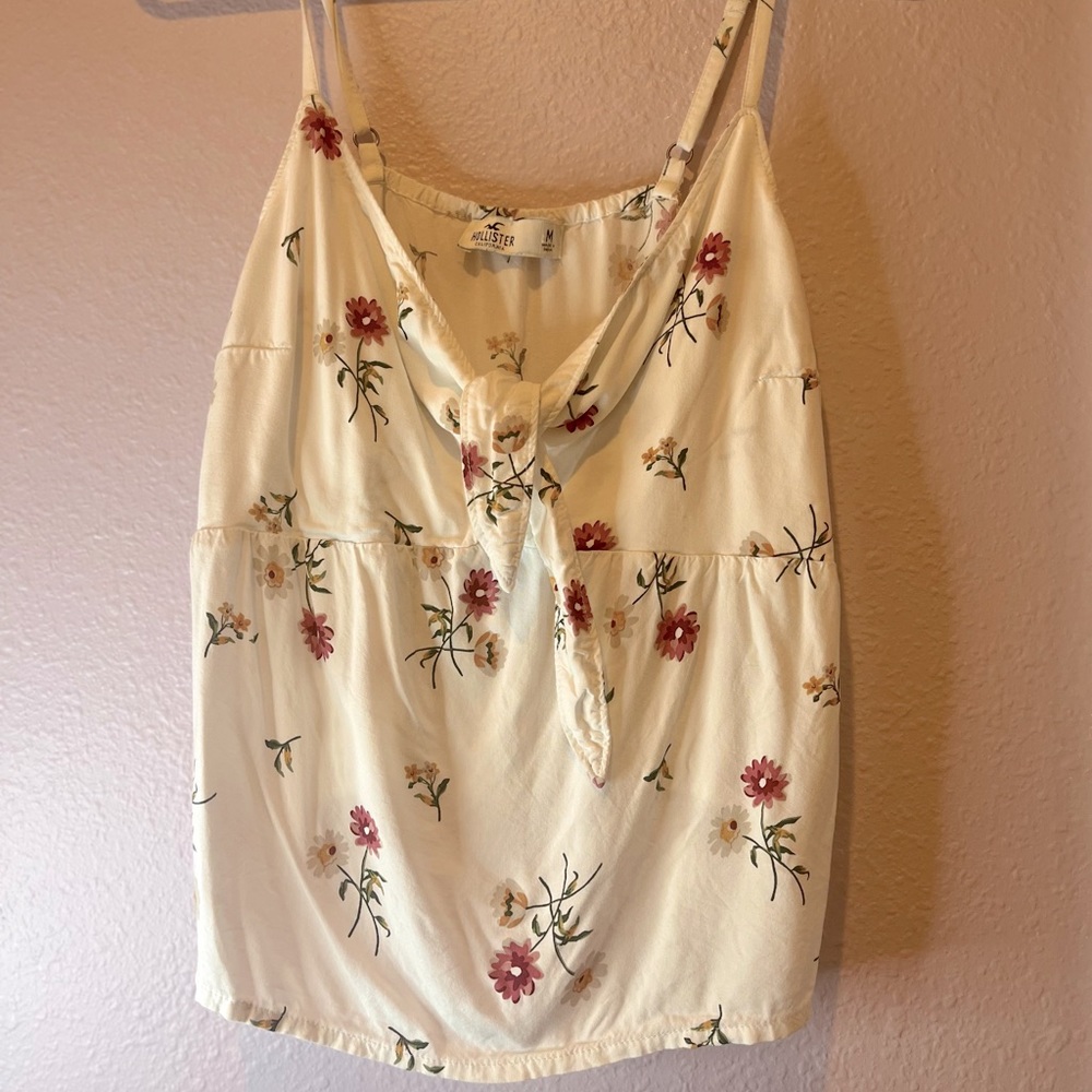 Hollister tie-front floral babydoll tank